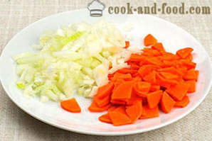 Sup sayur-sayuran dengan daging dan beras
