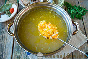 Sup nasi dengan ikan dalam tin