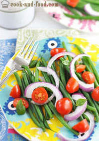 Salad dengan kacang hijau