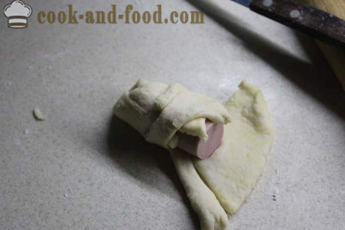 Babi dalam selimut pada yogurt dan yis - bagaimana untuk memasak anjing panas dalam pastri di dalam oven, dengan langkah demi langkah resipi foto