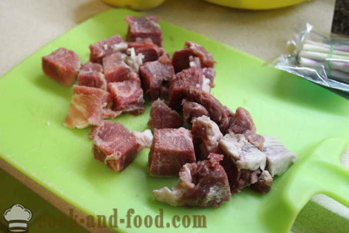 Daging babi tumis dengan rosemary dan pear - bagaimana untuk memasak stew yang lazat daging babi, langkah demi langkah dengan gambar Recep