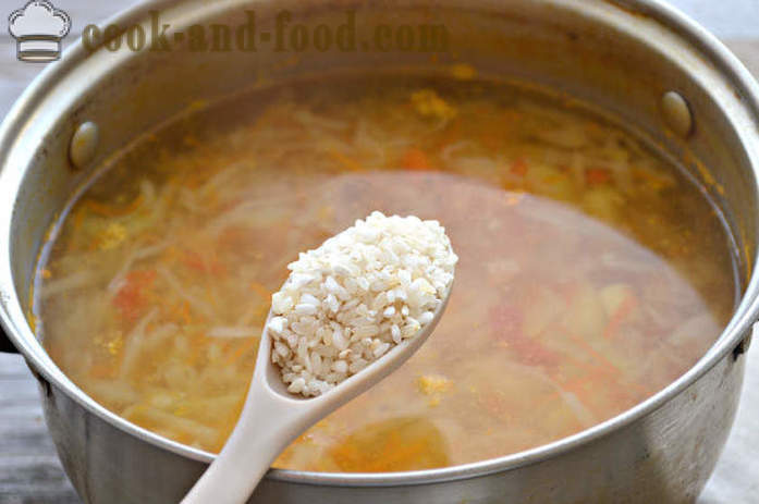 Sup kubis segar dengan daging dan beras - bagaimana untuk memasak sup daging, langkah demi langkah resipi foto