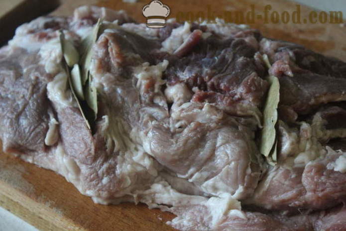 Daging babi panggang dengan epal dan madu - seperti panggang daging babi berair dalam foil, dengan langkah demi langkah resipi foto