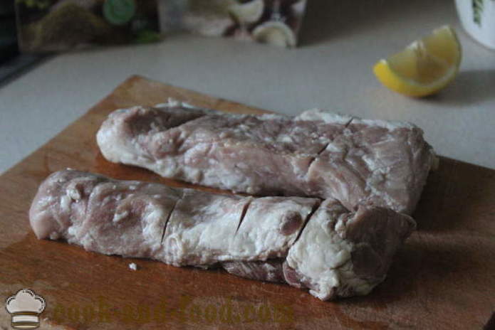 Panggang daging babi dalam foil - seperti yang lazat untuk memasak daging babi dalam kicap, langkah demi langkah resipi foto