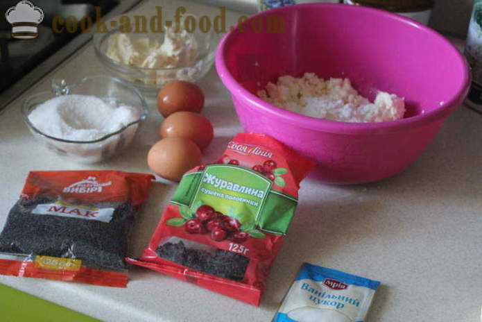 Keju dibakar dengan kanji, biji popi dan cranberry - bagaimana untuk membuat keju basi dalam ketuhar pada protein, langkah demi langkah resipi foto
