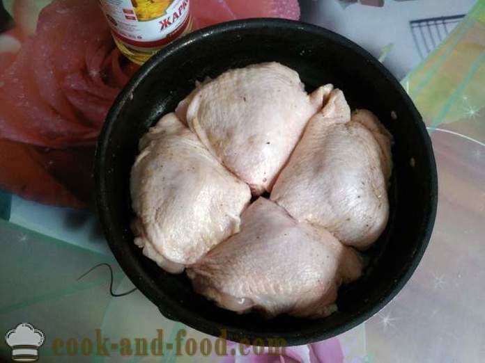Ayam paha dalam ketuhar - sebagai paha ayam lazat dibakar di dalam oven, dengan langkah demi langkah resipi foto