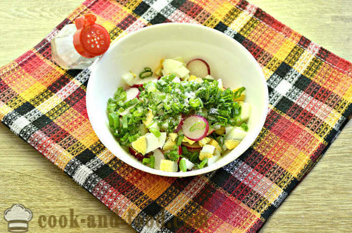 Salad dengan radishes dan perkelahian - bagaimana untuk membuat salad daripada lobak dan perkelahian, langkah demi langkah resipi foto