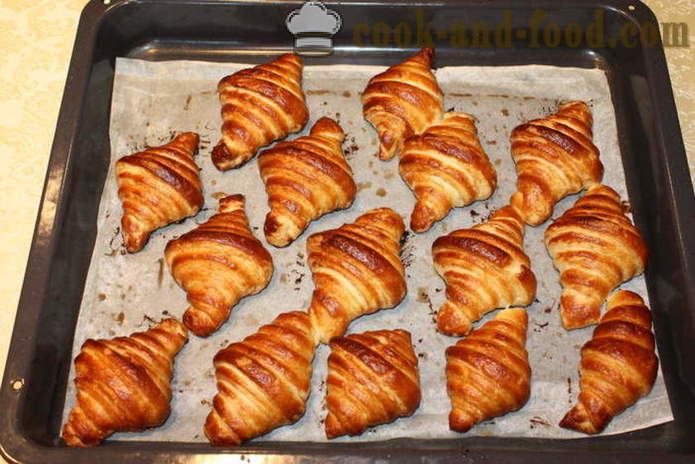 Croissant Perancis tanpa mengisi - bagaimana untuk membuat croissant yis tidak stabil doh, langkah demi langkah resipi foto