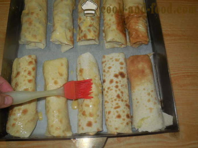 Gulung lazat roti pita dengan kentang dan sosej - Bagaimana untuk menyediakan gulung pita disumbat, langkah demi langkah resipi foto
