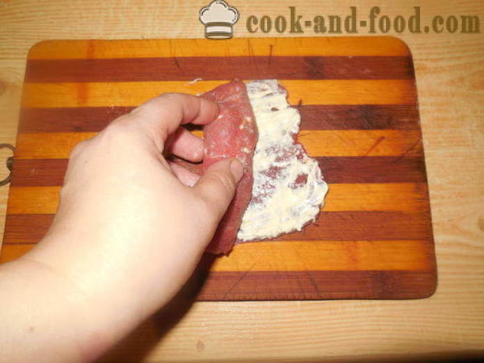 Jari daging disumbat dalam ketuhar - bagaimana untuk membuat jari daging babi, langkah demi langkah resipi foto