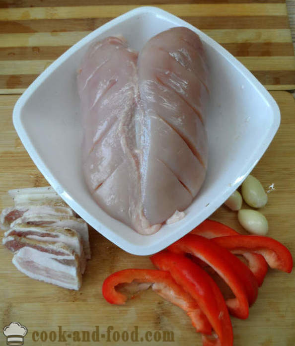 Payudara Larded ayam dalam bir - bagaimana untuk memasak dada ayam di dalam oven, dengan langkah demi langkah resipi foto