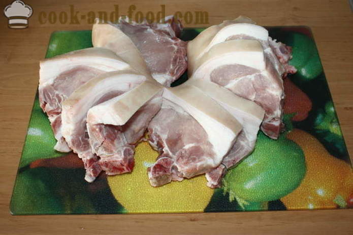 Baked tulang rusuk babi dengan kentang di dalam ketuhar - kentang panggang seperti dengan bacon, langkah demi langkah resipi foto