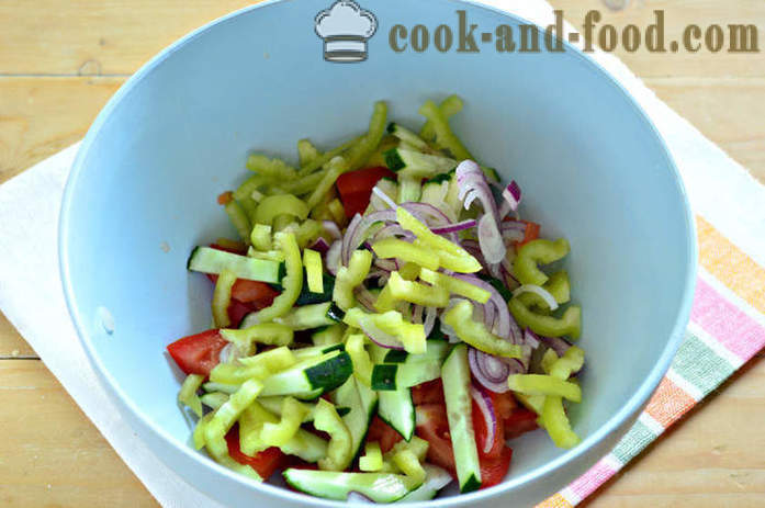 Salad lazat dengan kubis Cina dan sayur-sayuran - bagaimana untuk membuat salad kubis Cina, tomato dan timun, dengan langkah demi langkah resipi foto