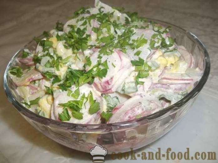 Salad lazat lobak dengan telur dan bawang hijau - bagaimana untuk menyediakan salad lobak, langkah demi langkah resipi foto