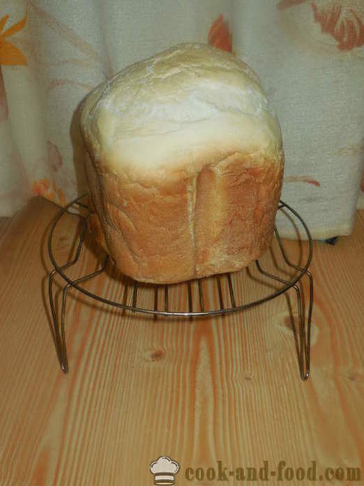 Resipi mudah untuk roti buatan sendiri pada tomato perapan - bagaimana untuk membakar roti dalam pembuat roti di rumah, langkah demi langkah resipi foto