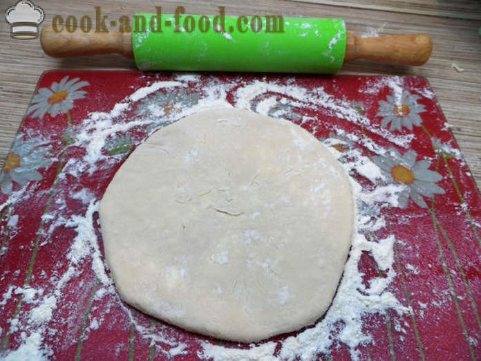 Khachapuri dalam keju Imereti - bagaimana untuk membuat tortillas dengan keju dalam kuali menggoreng, langkah demi langkah resipi foto