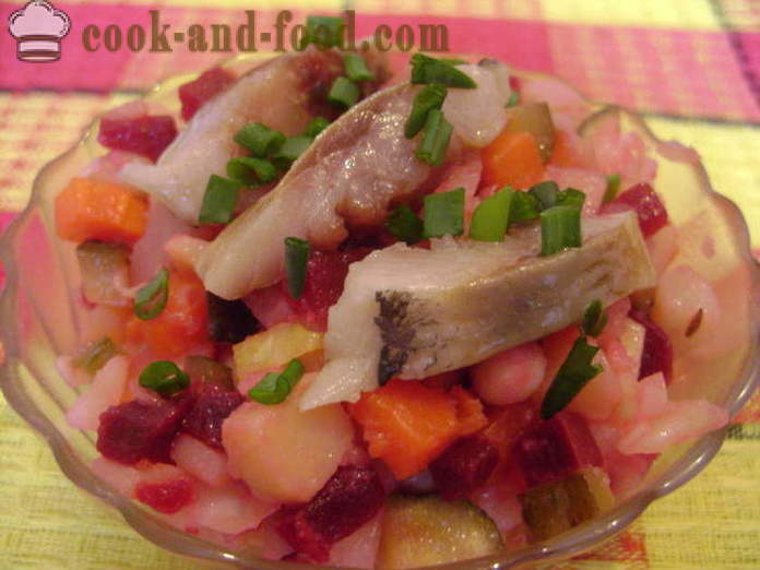 Salad yang luar biasa dengan herring - bagaimana untuk membuat vinaigrette dengan herring, kubis dan kacang, dengan langkah demi langkah resipi foto