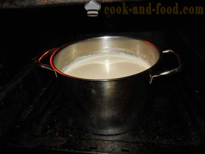 Kaserol lazat yang diperbuat daripada kolostrum lembu dan telur - sebagai tukang masak di dalam kolostrum ketuhar, langkah demi langkah resipi foto