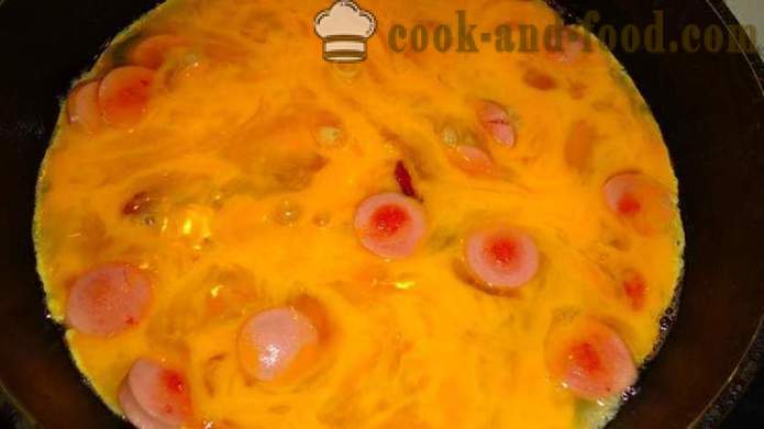 Telur goreng besar dengan sosej telur burung unta - bagaimana untuk memasak omelet telur burung unta, langkah demi langkah resipi foto