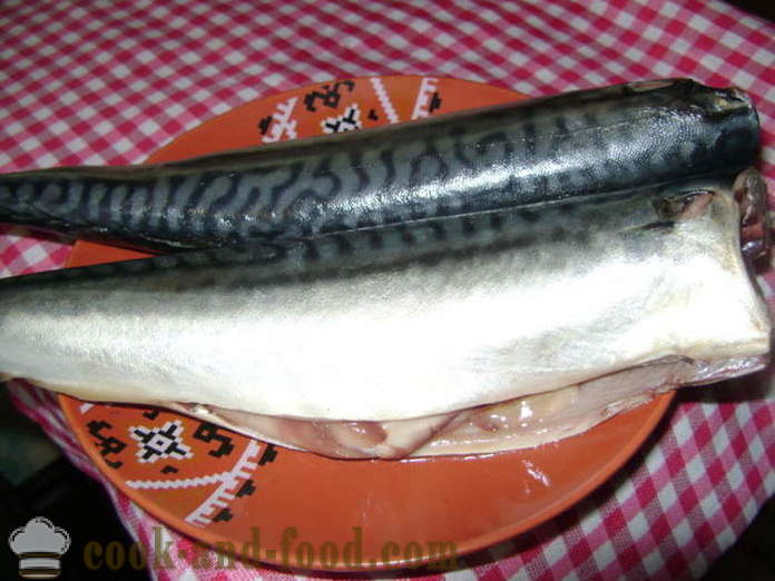 Masin ikan kembung dengan cepat dalam kulit bawang - bagaimana untuk menanggalkan kerak mackerel dalam kulit bawang di rumah, langkah demi langkah resipi foto