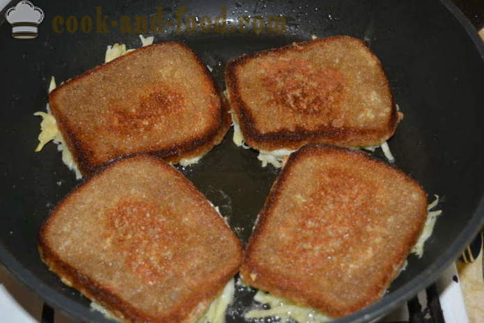 Sandwic panas dengan kentang mentah parut - bagaimana untuk membuat sandwic panas dalam kuali, langkah demi langkah resipi foto