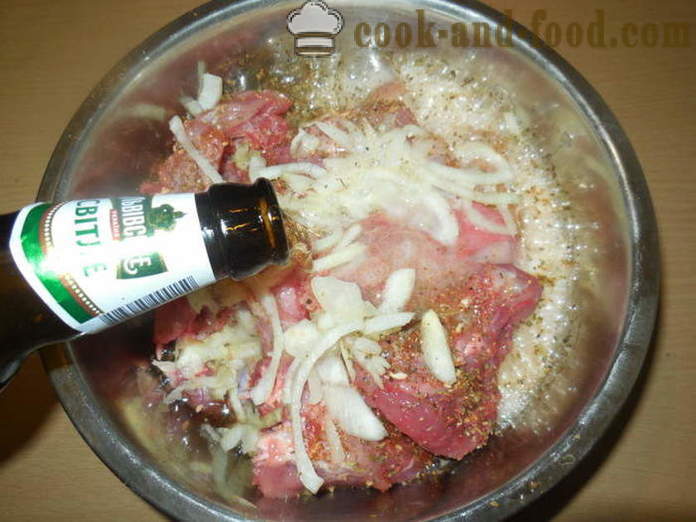 Arnab tumis dalam bir dalam utyatnitsu - bagaimana untuk memasak arnab dalam bir di dalam oven, dengan langkah demi langkah resipi foto
