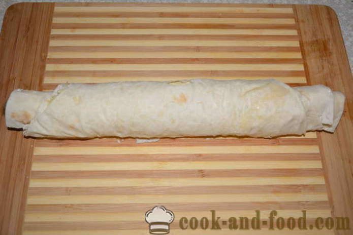 A roll mudah untuk roti pita dengan sprats, keju dan telur - bagaimana untuk memasak roti pita dengan sprats, langkah demi langkah resipi foto