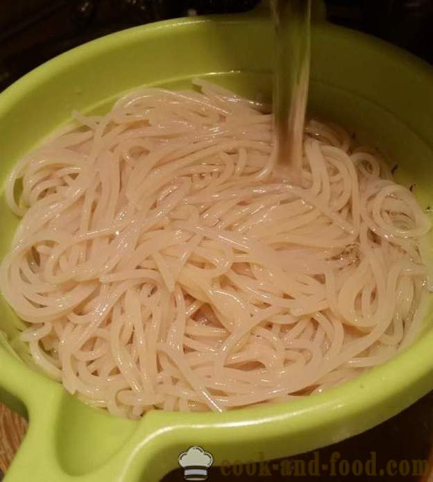 Bagaimana untuk memasak spageti dalam kuali - satu langkah demi langkah resipi foto