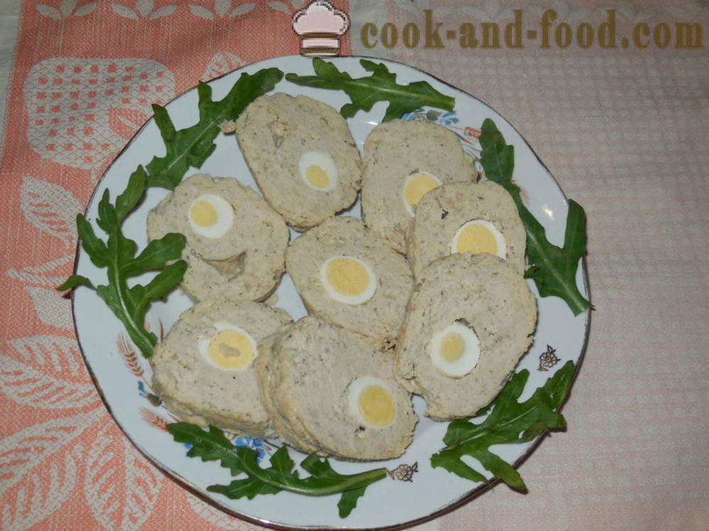 Roll daging wap dengan telur puyuh - bagaimana untuk memasak daging cincang gulung dengan telur untuk pasangan, dengan langkah demi langkah resipi foto