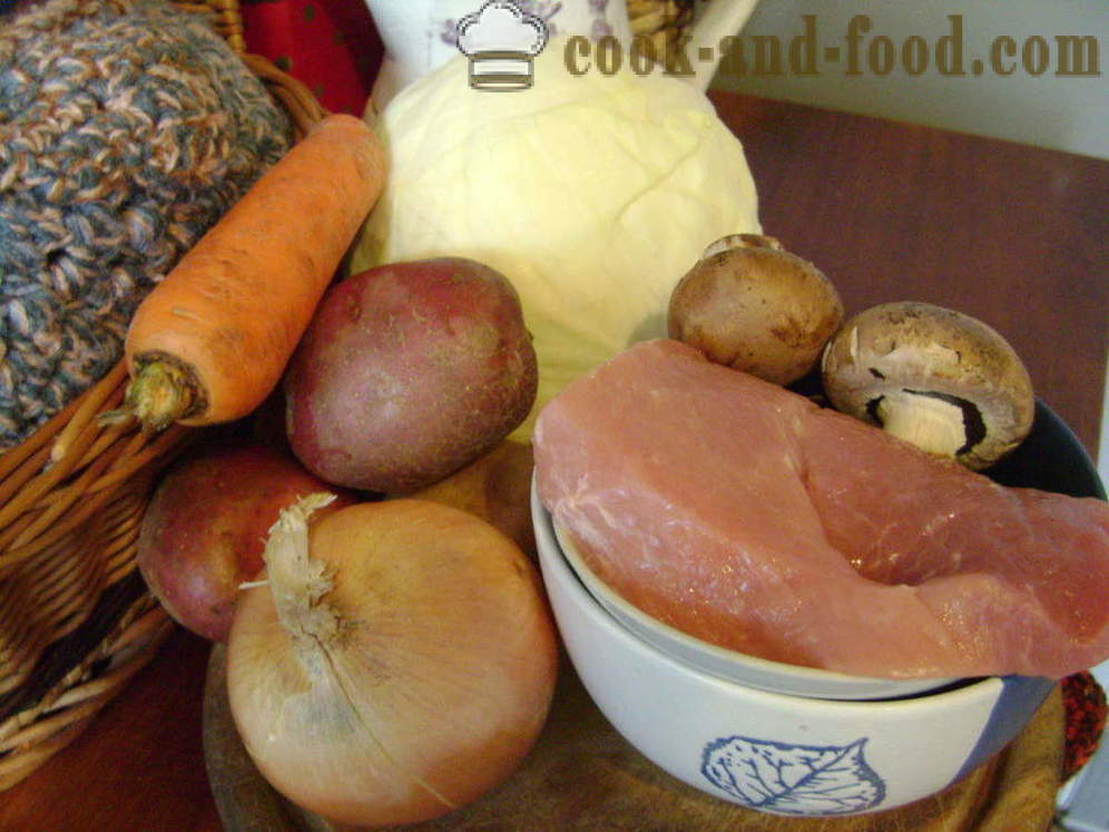 Kubis tumis dengan kentang, ayam dan cendawan - kedua-dua lazat untuk memasak kubis rebus, langkah demi langkah resipi foto