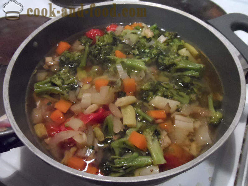 Tomato dan saderi sup untuk penurunan berat badan - bagaimana untuk menyediakan sup saderi untuk penurunan berat badan, langkah demi langkah resipi foto