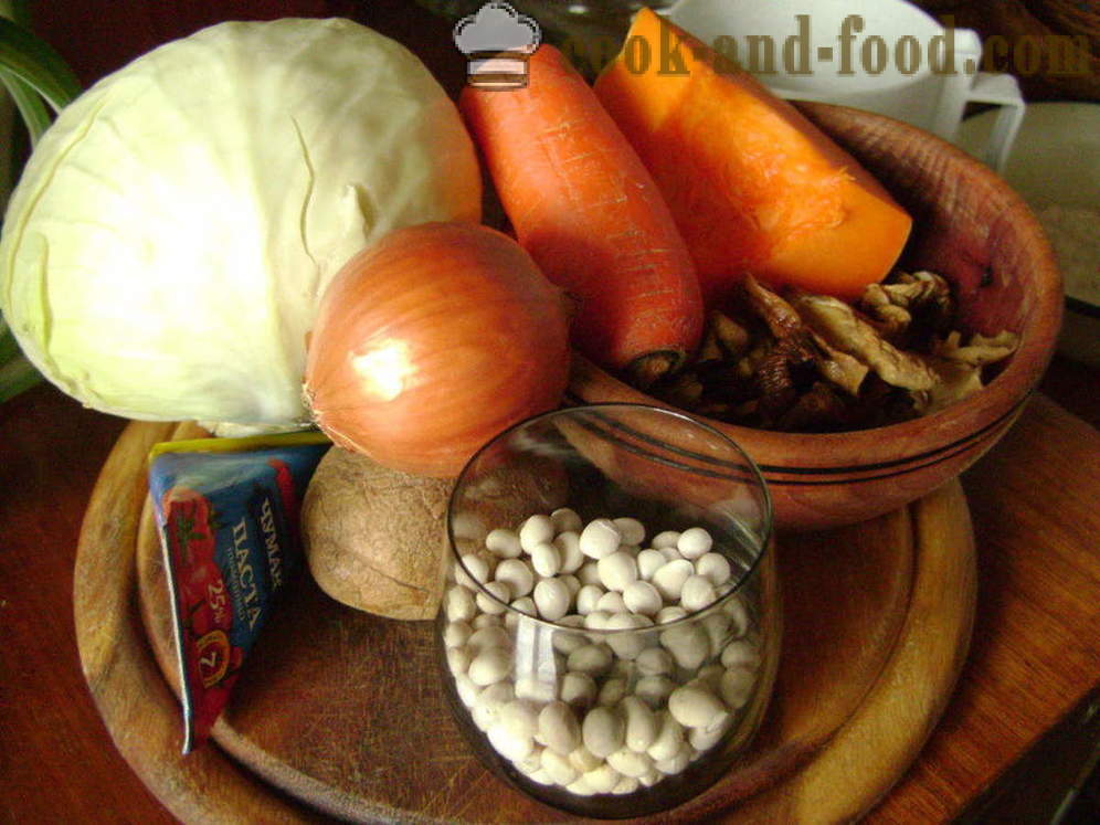 Sup sayur-sayuran dengan cendawan dan kacang - bagaimana untuk memasak sup dengan cendawan, langkah demi langkah resipi foto