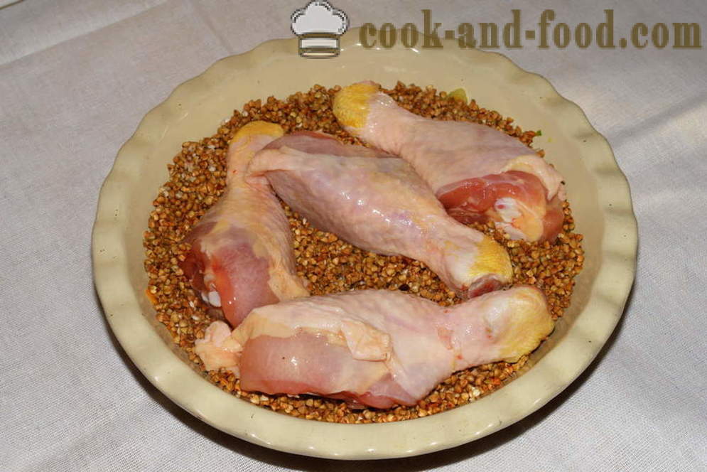 Buckwheat ayam dibakar di dalam oven - bagaimana untuk memasak ayam dengan soba di dalam oven, dengan langkah demi langkah resipi foto