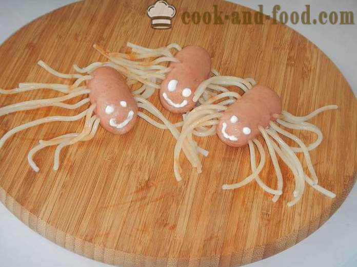 Sotong sosej dan spageti - bagaimana untuk memasak spageti dengan sosej untuk kanak-kanak, satu langkah demi langkah resipi foto