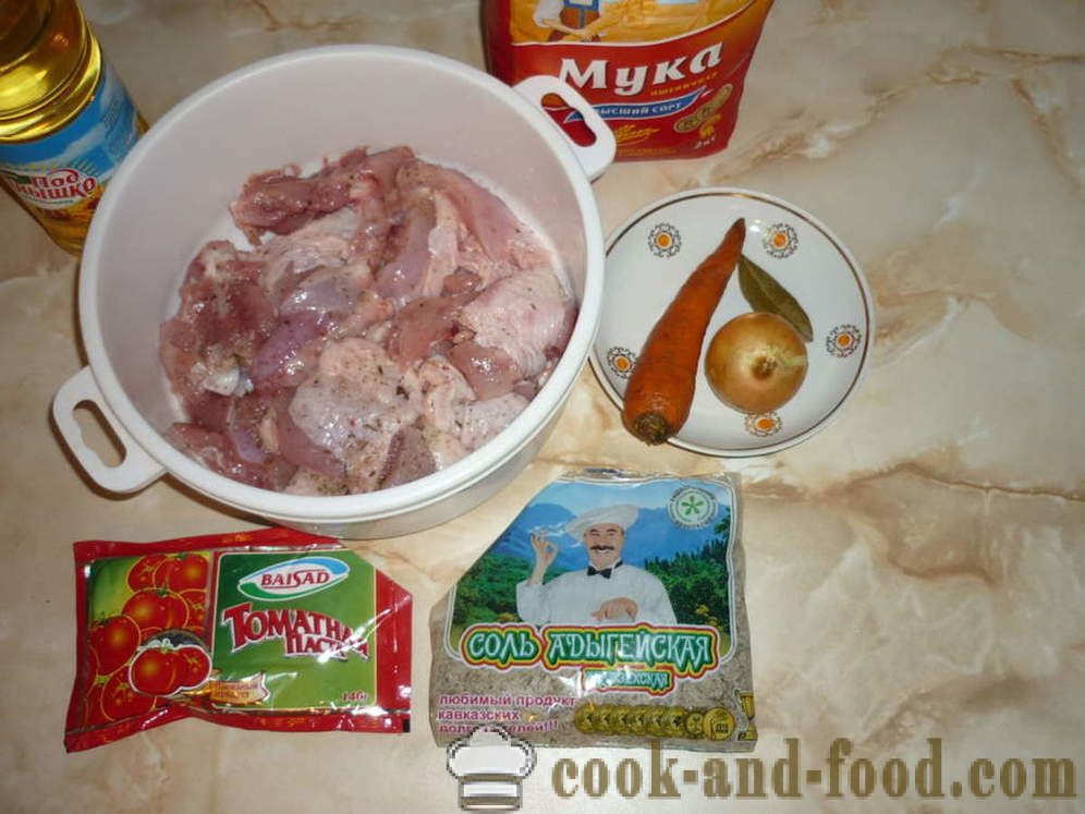 Ayam tumis dalam sos tomato - kedua-dua lazat untuk memasak stew ayam, langkah demi langkah resipi foto