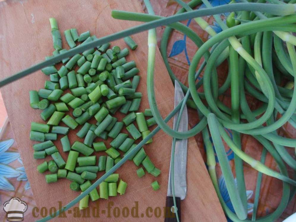 Anak panah bawang putih dalam mayonis atau salad luar biasa anak panah bawang putih - bagaimana untuk memasak anak panah bawang putih yang lazat, langkah demi langkah resipi foto