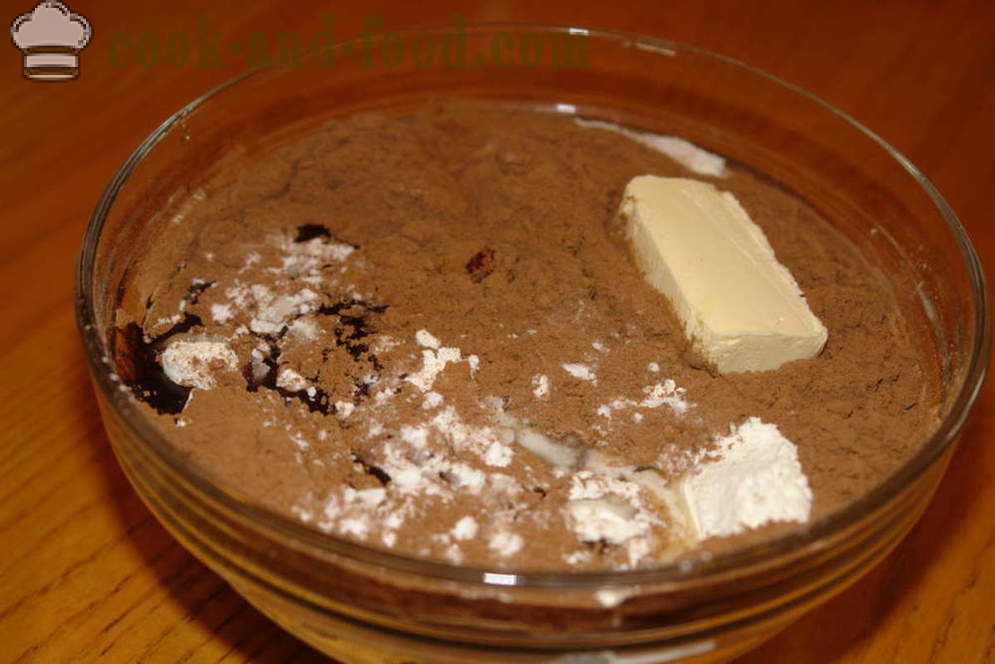 A kek coklat span lazat dengan krim masam - bagaimana untuk membuat kek coklat, langkah demi langkah resipi foto