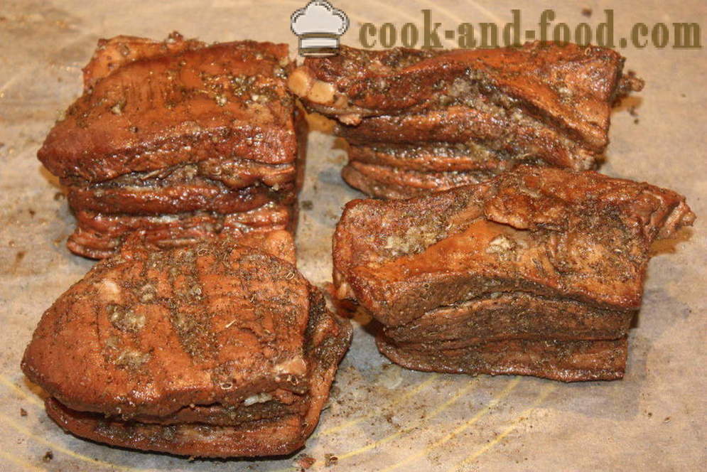 Bacon dalam kulit bawang - bagaimana untuk memasak daging dalam kulit bawang, langkah demi langkah resipi foto