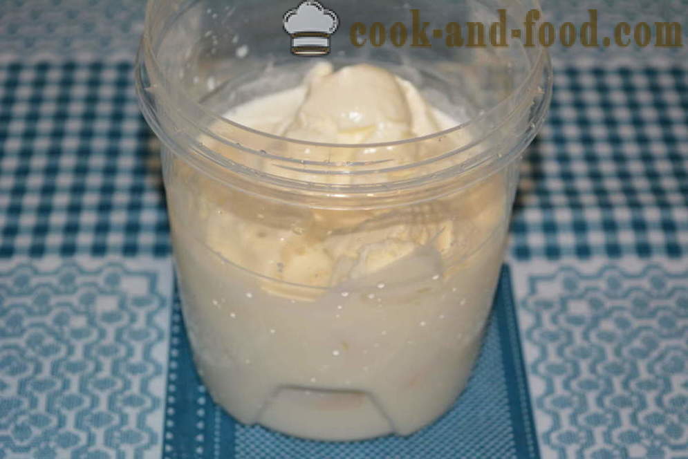 Koktel susu dengan ais krim dan pisang dalam pengisar - bagaimana untuk membuat susu kocak di rumah, langkah demi langkah resipi foto