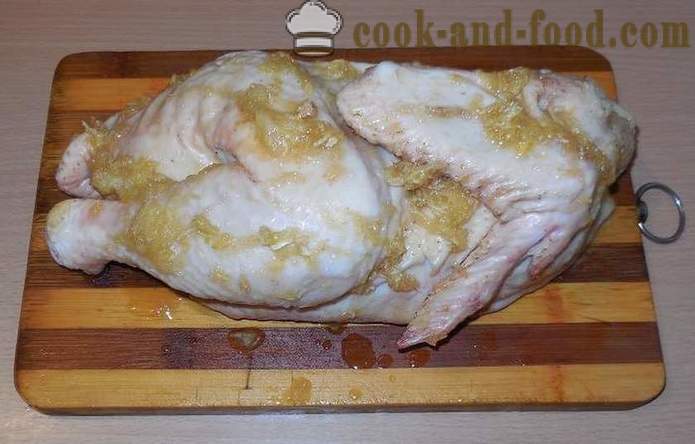 Ayam bakar dalam lengan (setengah bangkai) - sebagai ayam lazat dibakar di dalam oven, bakar langkah demi langkah resipi ayam, dengan gambar