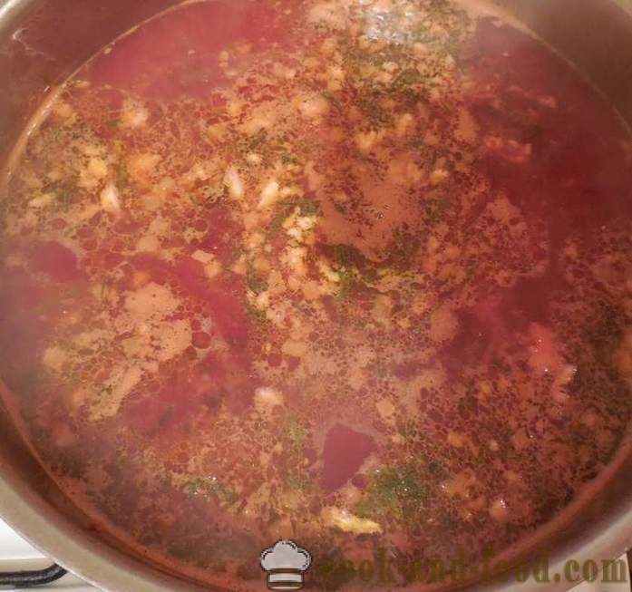 Klasik, sup panas sup ubi bit dengan daging - bagaimana untuk memasak sup ubi bit, langkah demi langkah resipi foto