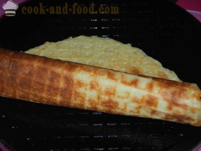 Wafer gulung dalam besi wafel atau memasak gulung wafer - resipi dengan gambar, langkah demi langkah