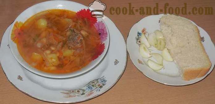 Sup buatan sendiri yang lazat dengan kacang di Ukraine - bagaimana untuk memasak sup dengan kacang dalam Ukraine - satu langkah demi langkah resipi foto