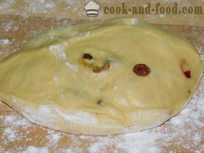 Panettone Itali - mudah dan lazat kek Paskah dalam pembuat roti - satu langkah demi langkah resipi foto