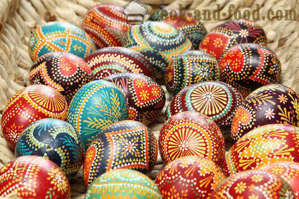 Telur Paskah - bagaimana untuk menghias telur untuk Paskah