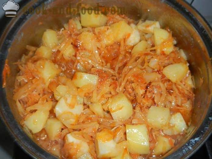 Rebus sayur-sayuran dengan kentang dan kubis dalam multivarka, periuk atau kuali. Resipi bagaimana untuk membuat stew sayur-sayuran - langkah demi langkah dengan gambar.