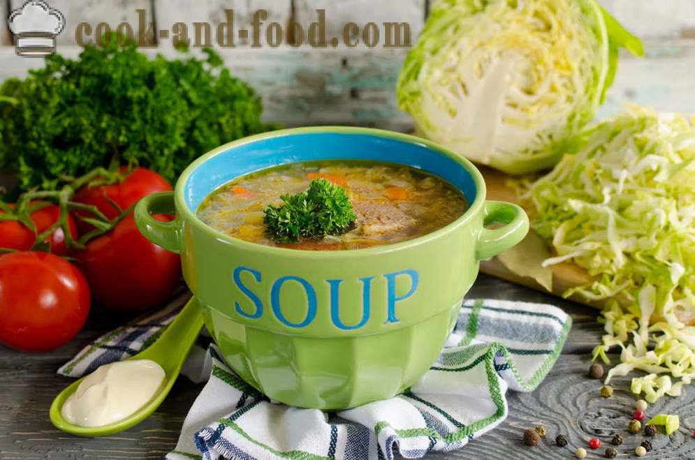 Sup musim panas: 5 resipi terbaik - resipi video di rumah